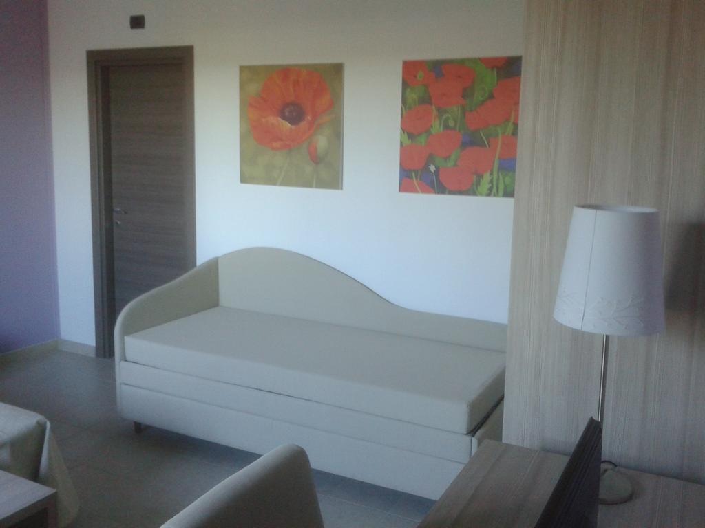 Pensión La Maison Rouge 4*