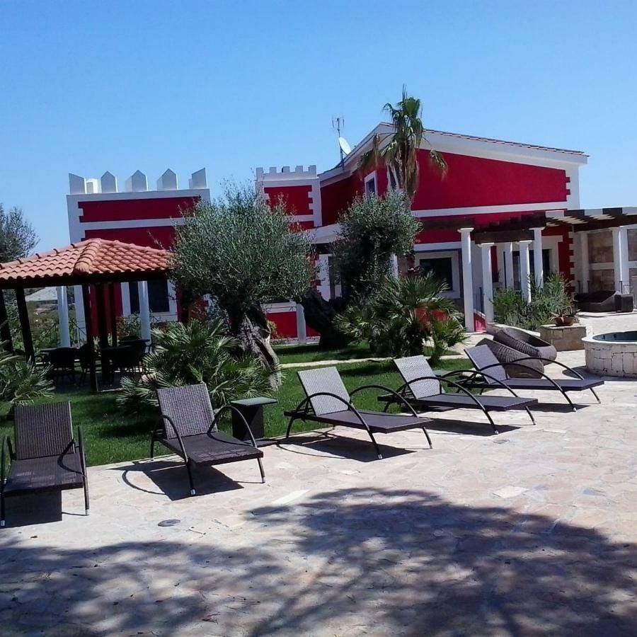 La Maison Rouge 4*
